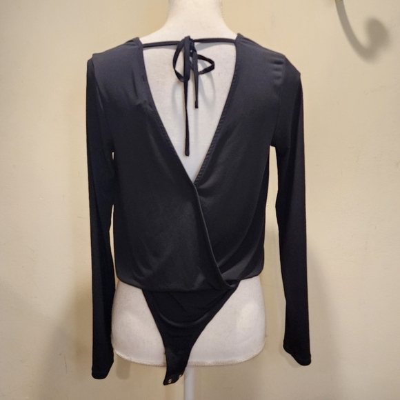 FOREVER 21 Women's Black Long Sleeves Body Suit Size S - Picture 4 of 11